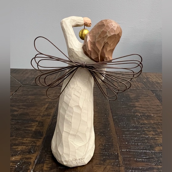 Rare & Retired - Willow Tree® “Angel of Wonder” Figurine (2002) - Picture 3 of 9
